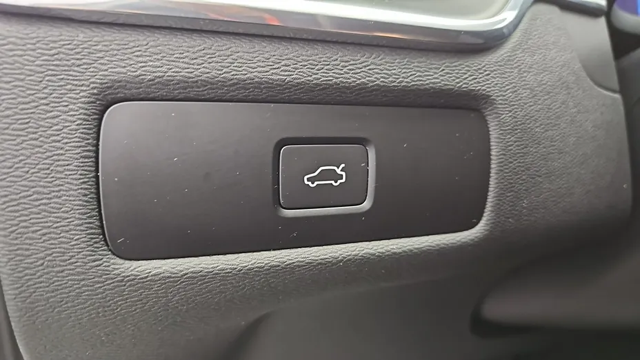 VOLVO XC60 -