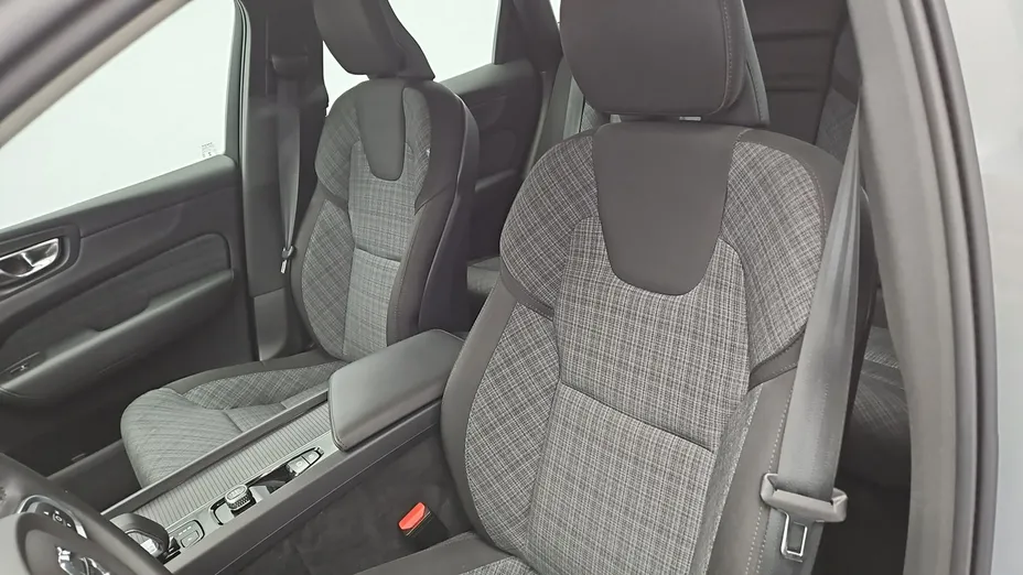 VOLVO XC60 -