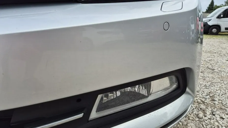 VOLKSWAGEN Passat -