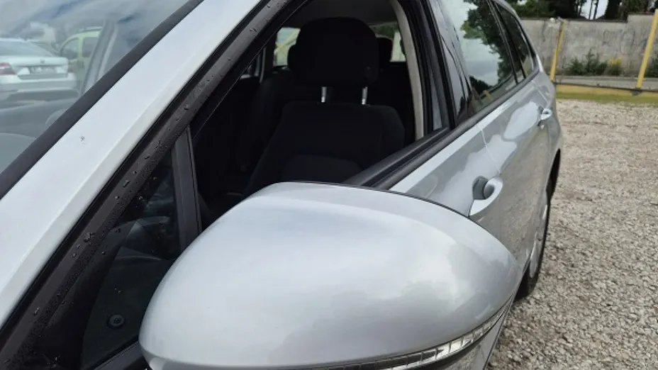 VOLKSWAGEN Passat -