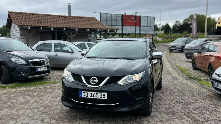 NISSAN Qashqai -