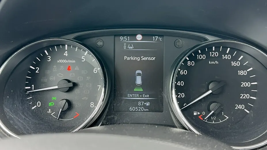 NISSAN Qashqai -