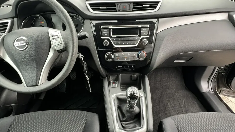 NISSAN Qashqai -