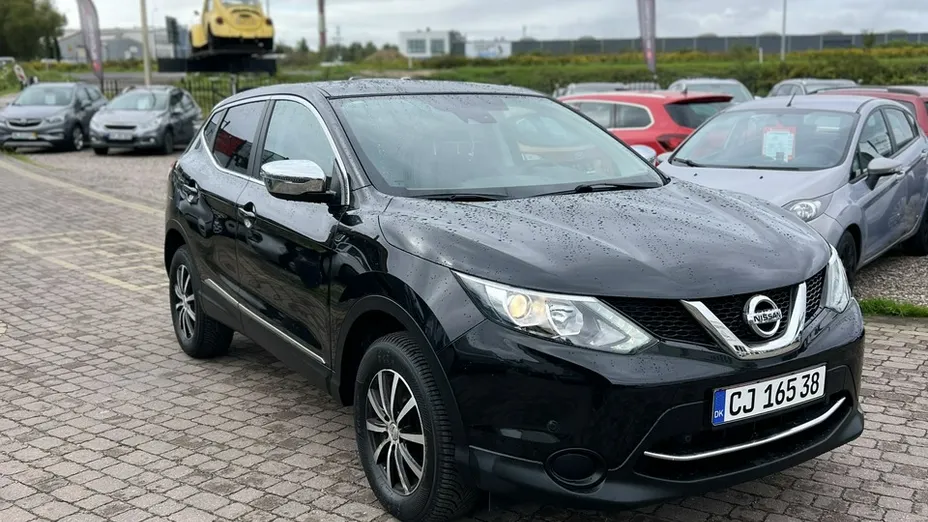NISSAN Qashqai -