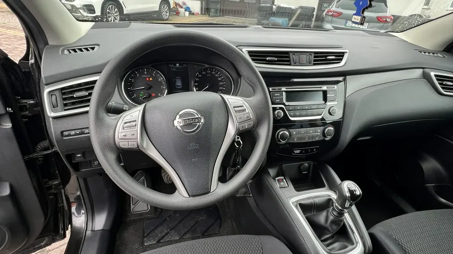 NISSAN Qashqai -