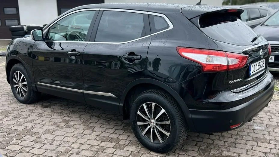 NISSAN Qashqai -