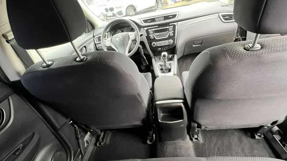 NISSAN Qashqai -