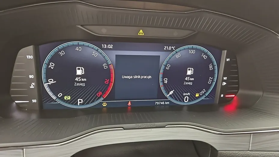 SKODA Superb -