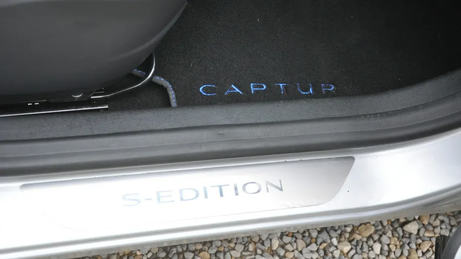 RENAULT Captur -