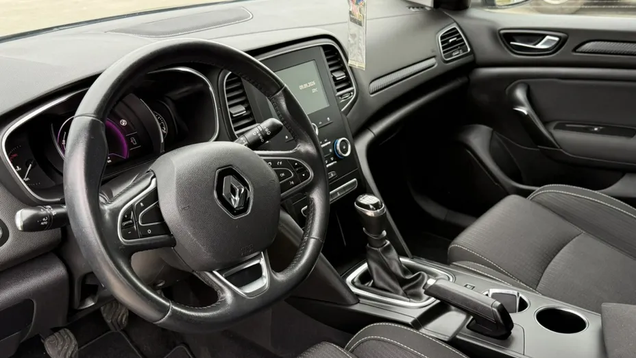 RENAULT Megane -