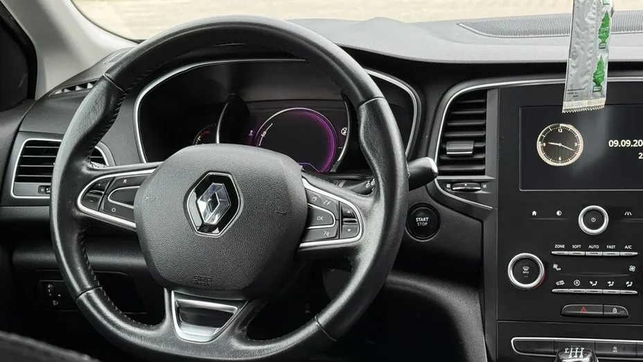 RENAULT Megane -