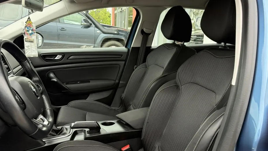 RENAULT Megane -