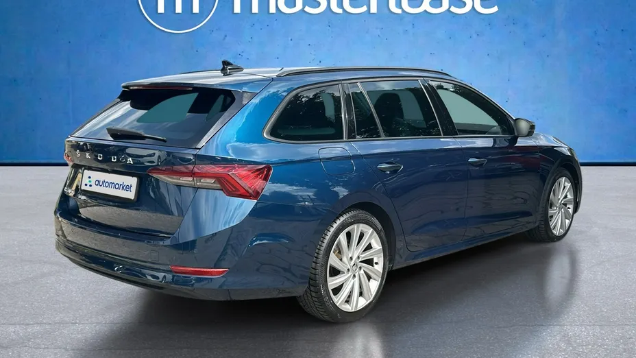 SKODA Octavia -