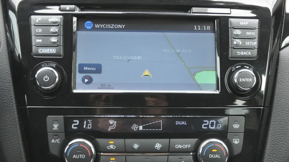 NISSAN Qashqai -