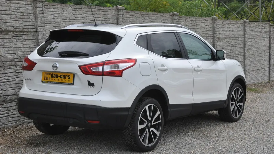 NISSAN Qashqai -