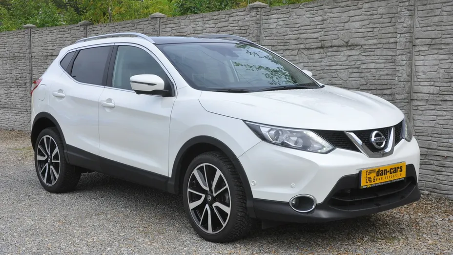 NISSAN Qashqai -