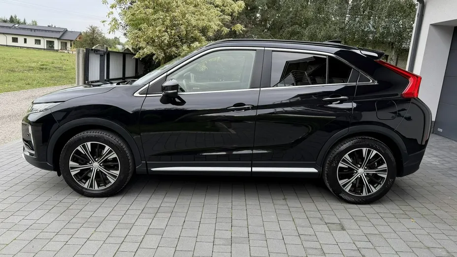 MITSUBISHI Eclipse Cross -