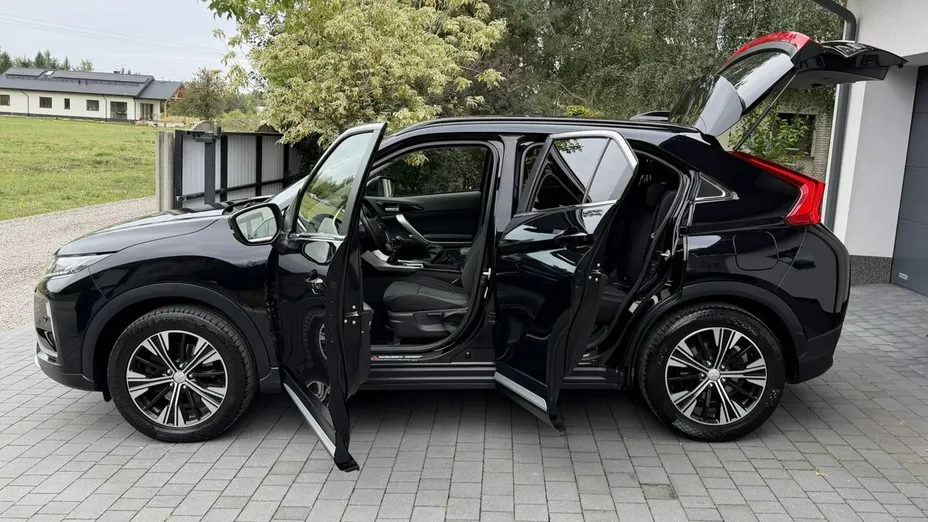 MITSUBISHI Eclipse Cross -