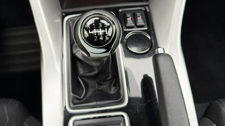MITSUBISHI Eclipse Cross -