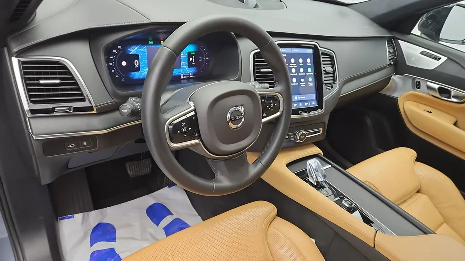 VOLVO XC90 -