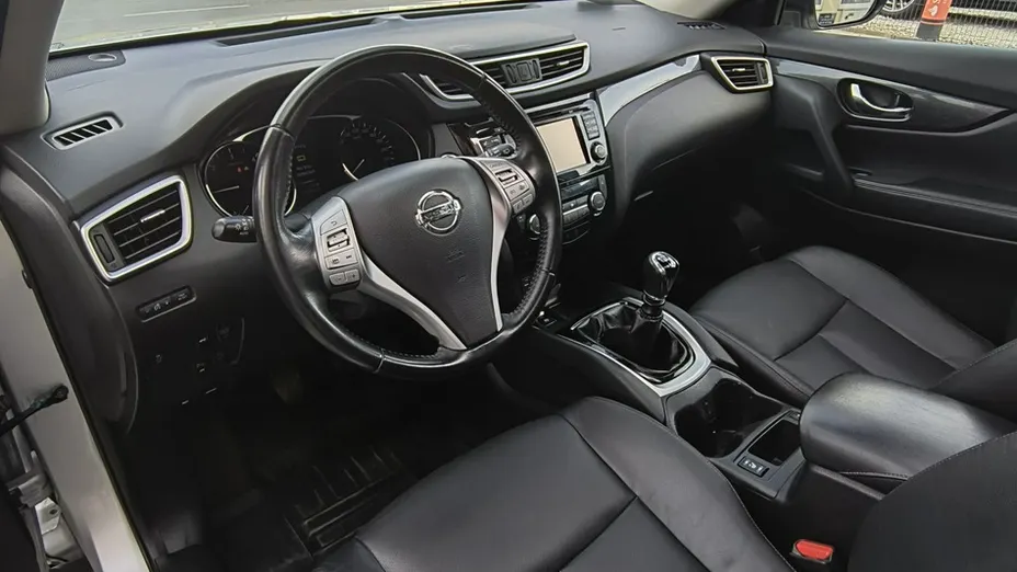 NISSAN X-Trail -