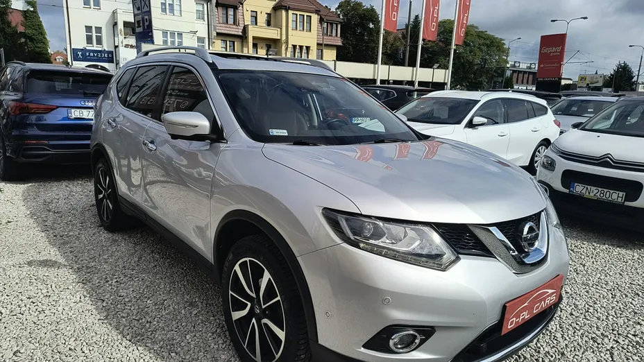 NISSAN X-Trail -