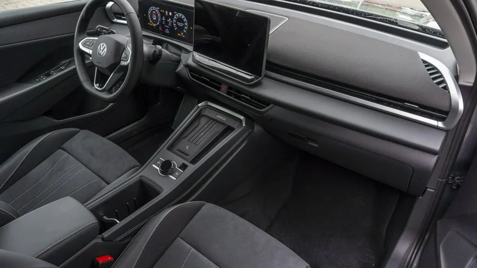 VOLKSWAGEN T-ROC -