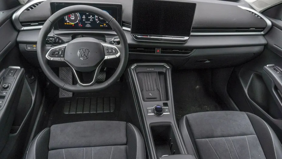 VOLKSWAGEN T-ROC -