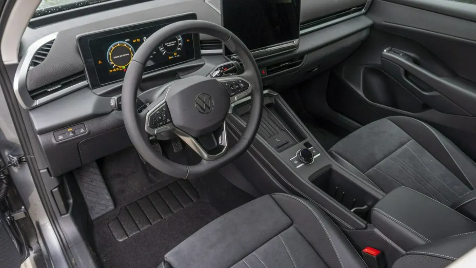 VOLKSWAGEN T-ROC -
