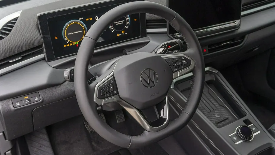 VOLKSWAGEN T-ROC -