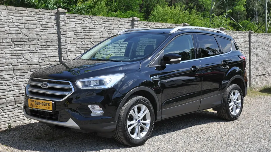 FORD Kuga -