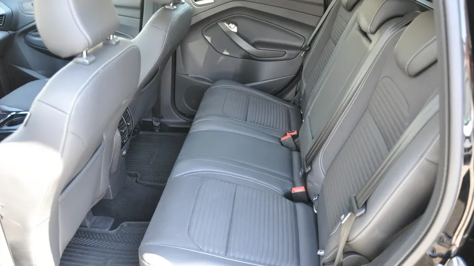 FORD Kuga -