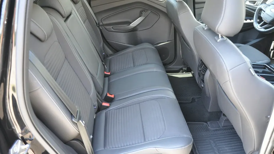 FORD Kuga -