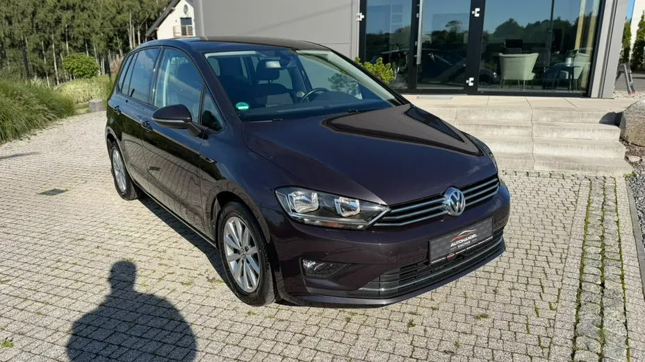 VOLKSWAGEN Golf Sportsvan -