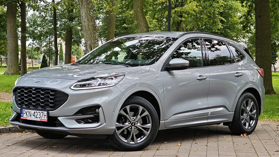 FORD Kuga -