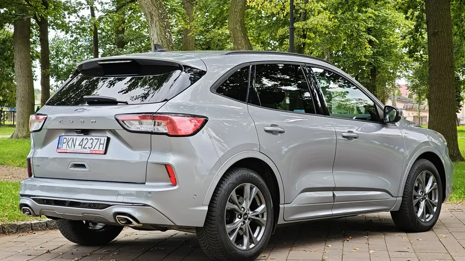 FORD Kuga -