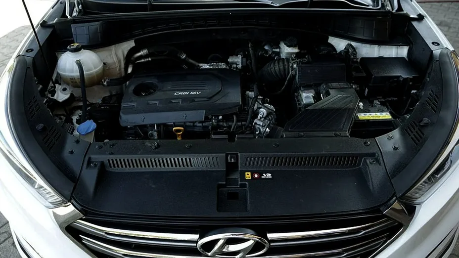 HYUNDAI Tucson -