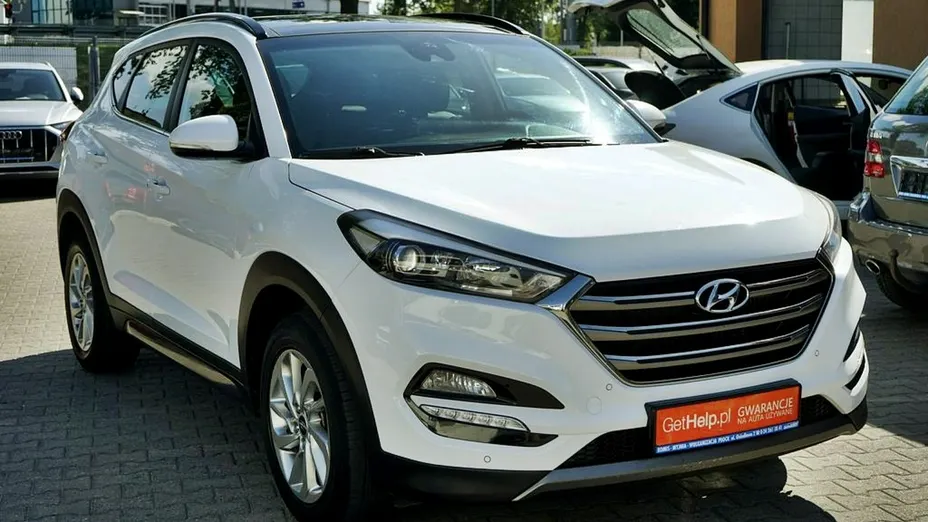 HYUNDAI Tucson -
