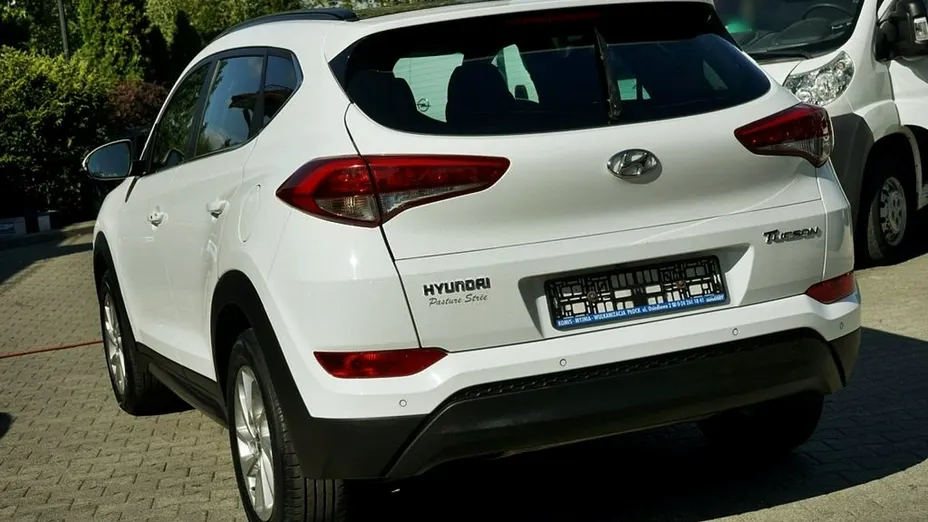 HYUNDAI Tucson -