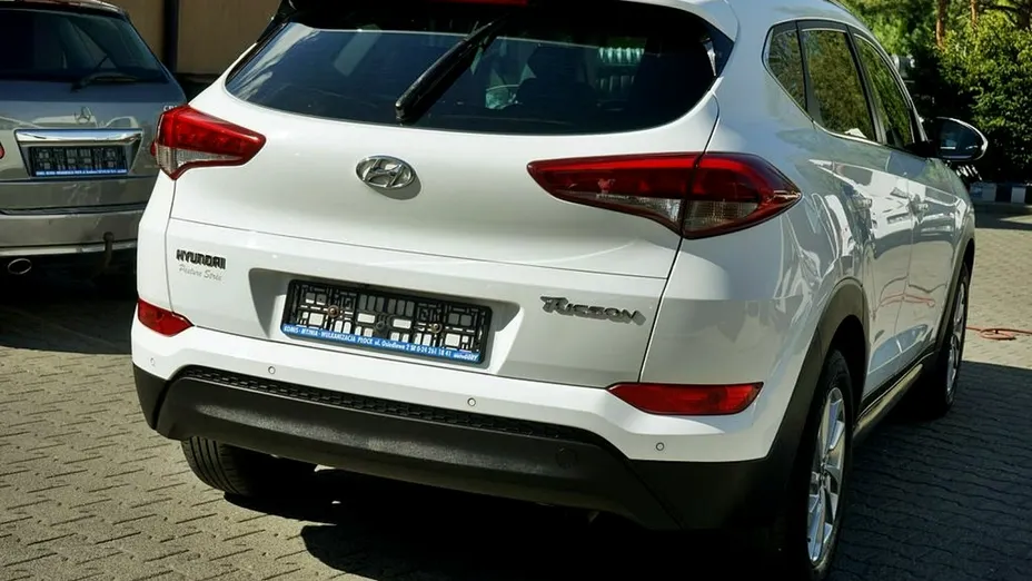 HYUNDAI Tucson -