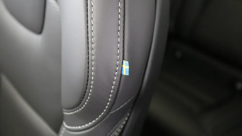 VOLVO XC60 -