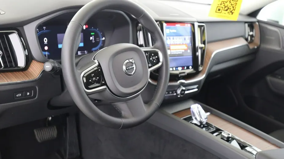 VOLVO XC60 -
