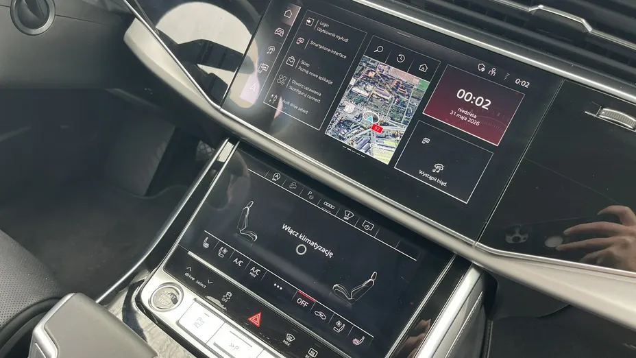 AUDI Q7 -