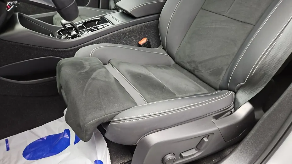 VOLVO XC40 -