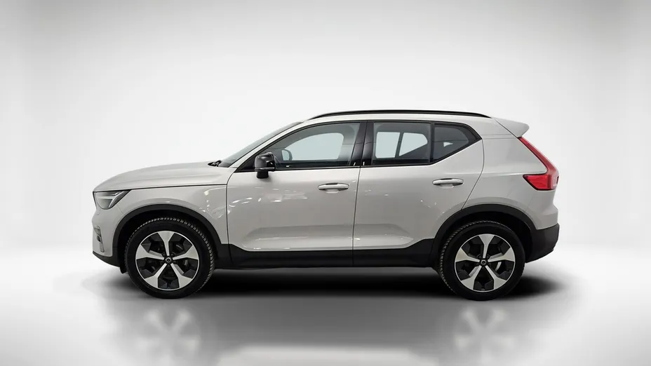 VOLVO XC40 -