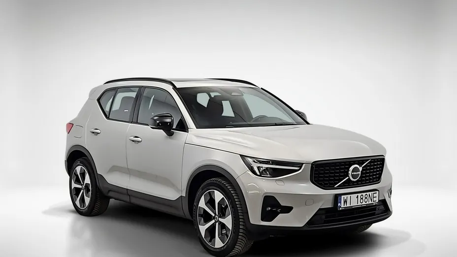 VOLVO XC40 -