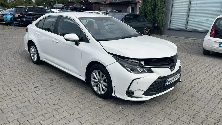 TOYOTA Corolla -