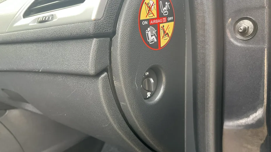 RENAULT Megane -