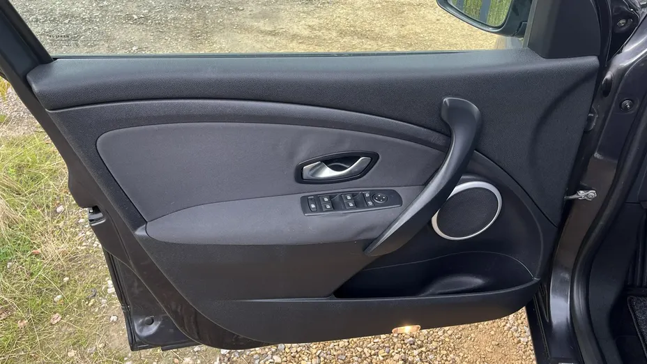 RENAULT Megane -