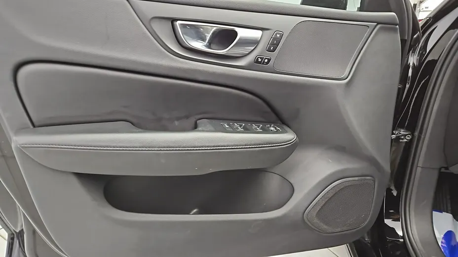 VOLVO V60 -